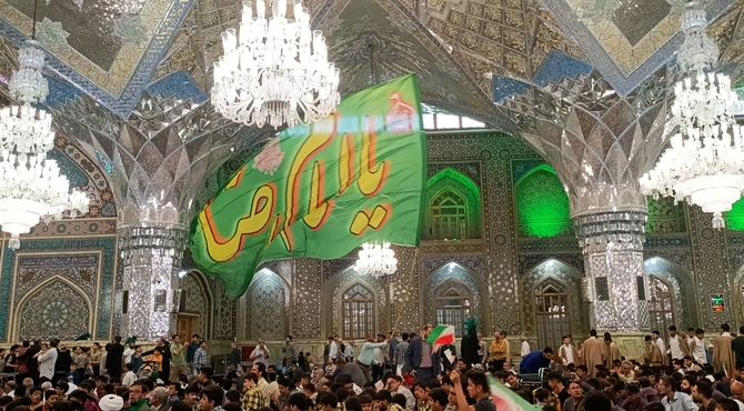 اجتماع باشکوه ۵ هزار دانش‌آموز در حرم مطهر رضوی با اجرای سرود و مداحی  