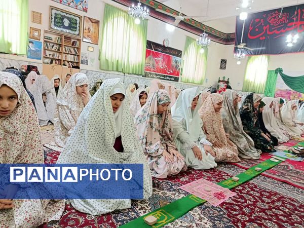 اولین روز اعتکاف دانش‌آموزان در فاروج 