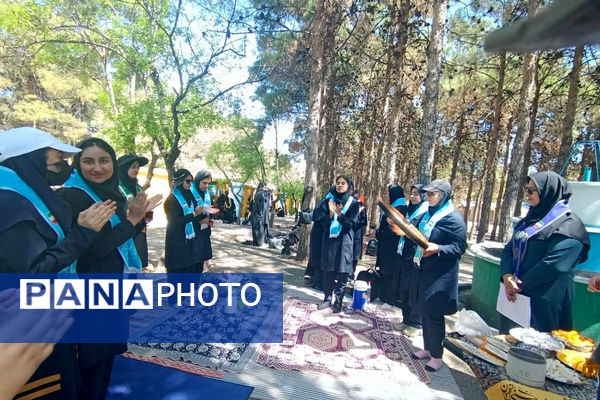 اردوی پایانی پیشتازان دختر مقطع متوسطه ناحیه 4 شیراز 