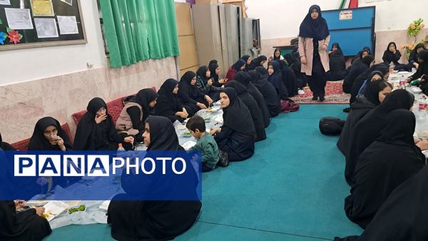 افطار و محفل انس با قرآن در ماه میهمانی خدا در گناباد