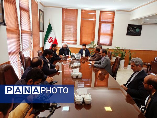 نشست معاون تربیت‌بدنی و سلامت وزارت آموزش و پرورش با فرماندار کاشمر
