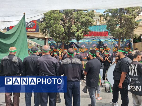 مراسم عاشورای حسینی در انگورستان ملک اصفهان
