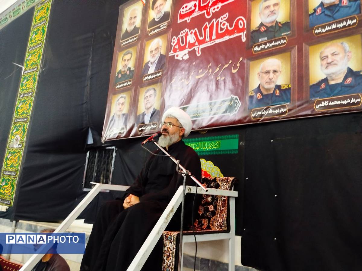 بازدید رئیس شورای شهر و امام جمعه کاشمر از حسینیه حسینی روستای قوژد