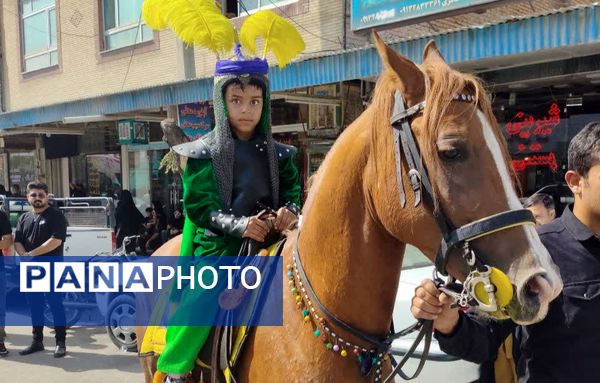 عزاداری کودکان به عشق امام حسین (ع) 