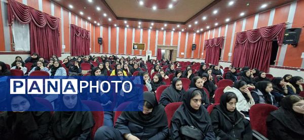 تریبون آزاد فرصتی برای شنیده شدن صدای دانش‌آموزان