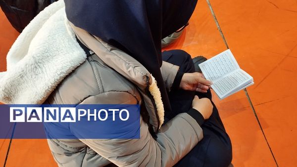 برگزاری مراسم دهه فاطمیه‌ در دبیرستان شاهد عصمت ناحیه۳ کرج