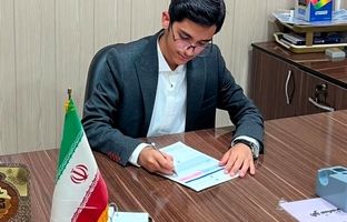 «ارشیا احمدی» رئیس مجلس دانش‌آموزی شد