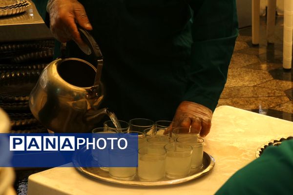 آسمان حرم مطهر رضوی غرق در نوای علمدار نیامد