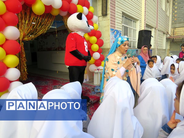 جشن شکوفه ها مدرسه ۱۷شهریور