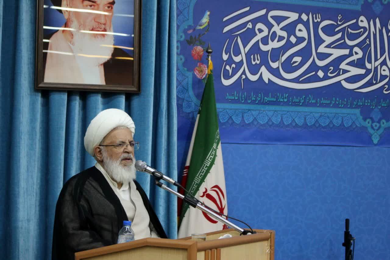 دیدار تشکلهای دانشآموزی یزد با نماینده ولیفقیه در یزد