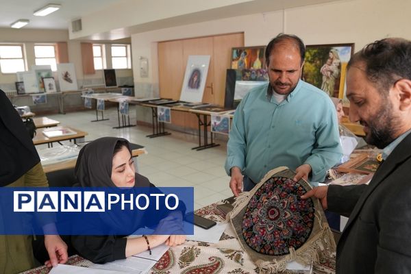 مرحله کشوری تحویل آثار چهل‌ و دومین جشنواره فرهنگی و هنری فردا در اصفهان 