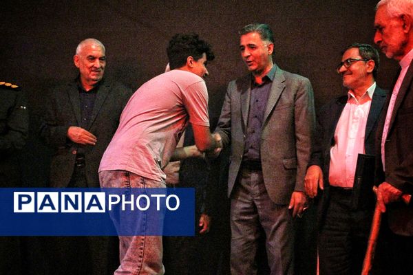 یادواره شهدای دفاع مقدس در مسجد قمربنی‌هاشم باقرشهر