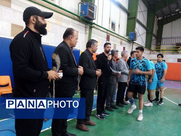 فینال فوتبال مدارس متوسطه ناحیه 3 مشهد