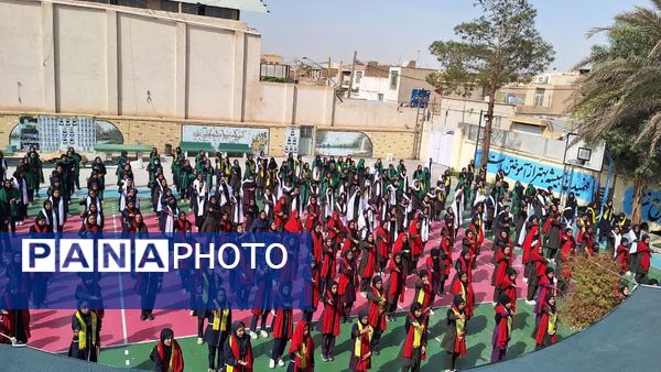 بازدید مدرسان کشوری سازمان دانش‌آموزی از دبیرستان تمام تشکیلاتی عفت
