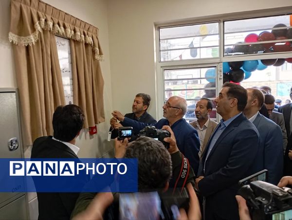 مدرسه متوسطه در مسیر ماندگار شهرک سیمرغ خورزوق به بهره برداری رسید