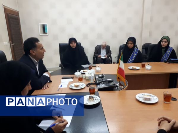 نشست مسئولان انجمن اسلامی مدارس سطح شهر با فرماندار سملقان