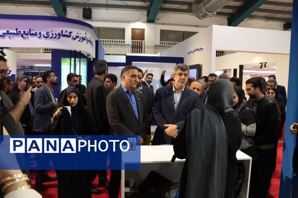 دوازدهمین نمایشگاه دستاوردهای پژوهش، فناوری و فن‌بازار در یزد آغاز به کار کرد