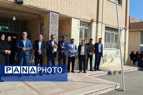 بازدید معاون پرورشی و فرهنگی ادارهکل شهرستانهای استان تهران از جشنواره انار در هنرستان امالبنین ورامین