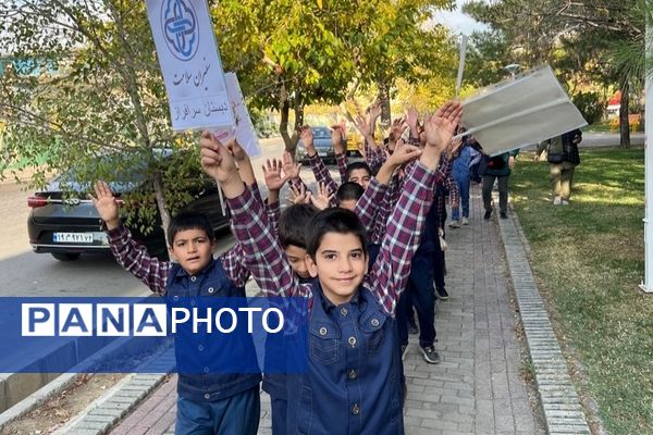 پویش بانوی سالم، مادر سالم، نسل سالم در دبستان سرافراز ناحیه۷ مشهد