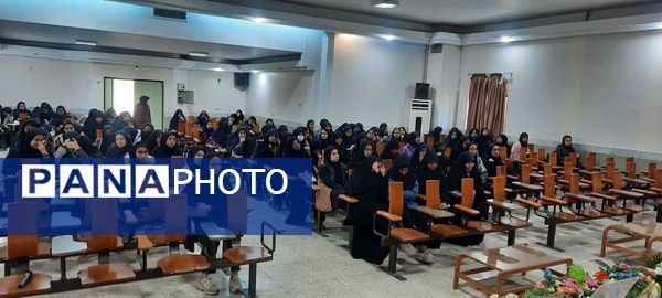 جشن روز دانش آموز در دبیرستان مهشید مصلی نژاد 