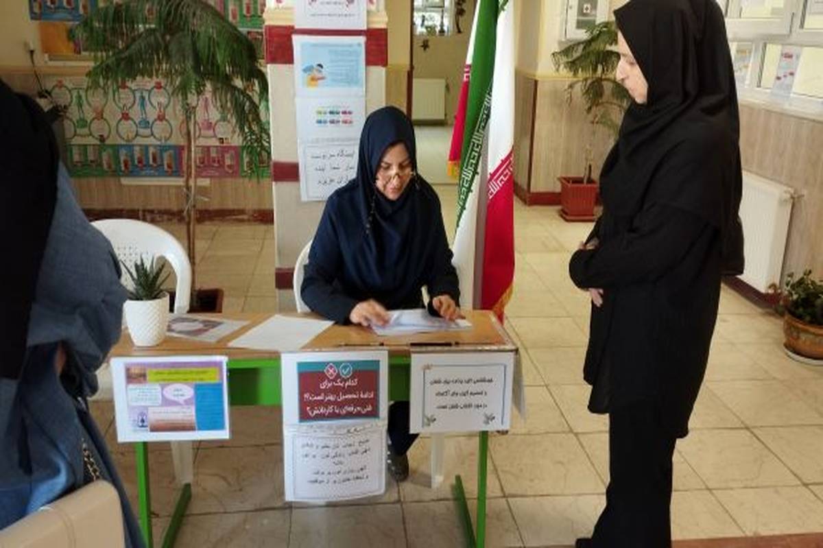 مشاور باید پلی میان دغدغه‌ها و اهداف بلندمدت دانش‌آموز باشد