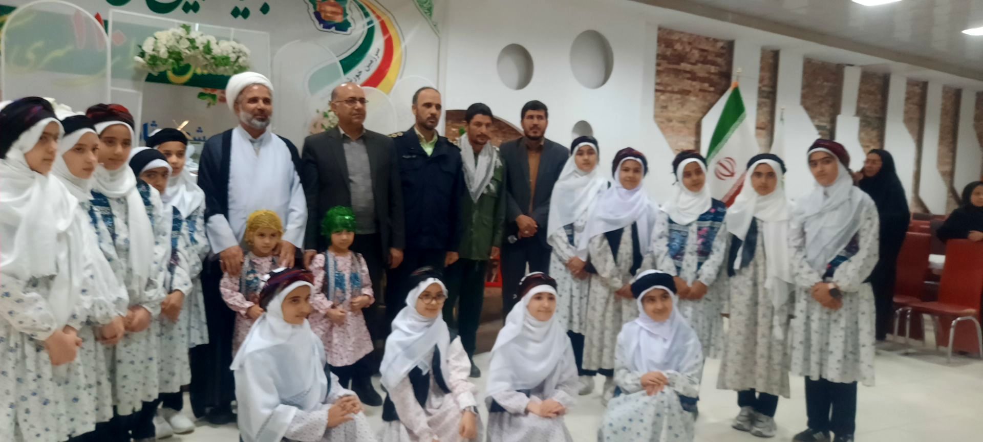 اهدای ۲۷ سری جهیزیه به نوعروسان باخرزی به مناسبت میلاد حضرت زهرا(س)