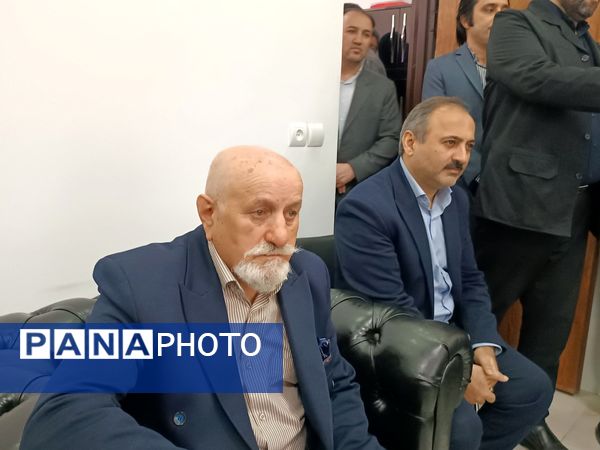 دیدار نوروزی نماینده شهرستان‌های محمودآباد و نور با مدیران ادارات در محمودآباد 