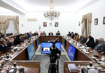 عارف: مخالف ایجاد محدودیت در فضای مجازی هستم