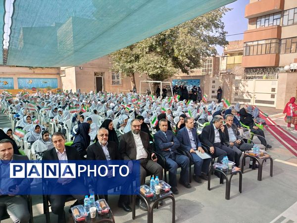 آغاز سال تحصیلی جدید در دبستان دخترانه پری زابلی نژاد ناحیه دو 