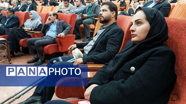 نشست بررسی ابعاد خودکشی و راهکارهای کاهش آن در کهگیلویه‌وبویراحمد