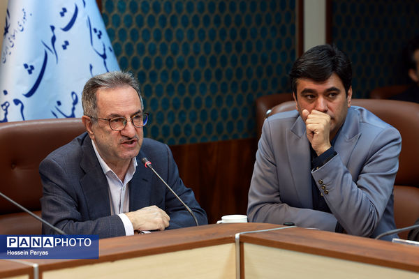 نشست خبری وزیر میراث فرهنگی، گردشگری و صنایع دستی و معاونان وزارتخانه با اصحاب رسانه