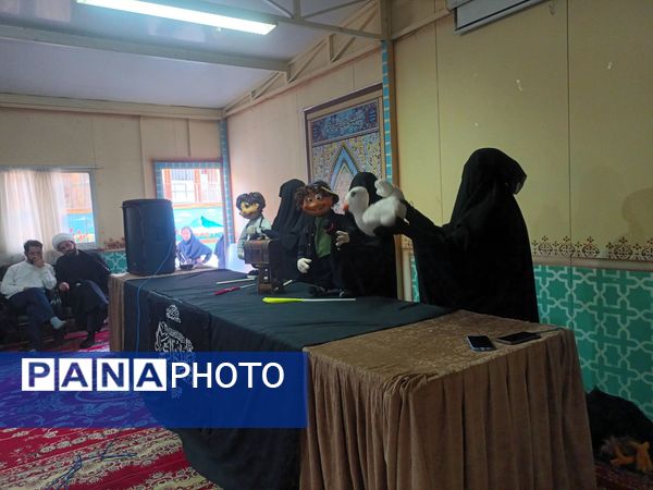 عطر فاطمی در فضای آموزش دبیرستان میرزا جعفر سروقد با برپایی ایستگاه صلواتی 