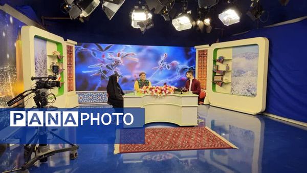 حضور مدیرکل بهزیستی گلستان به همراه داور جشنواره کاسپین در صدا و سیما گلستان