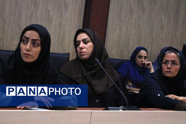 تکریم خدمت، استقبال از آینده