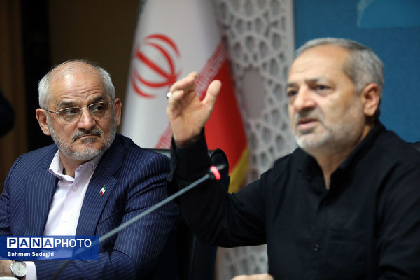امضای تفاهم‌نامه‌ وزارت آموزش و پرورش و شرکت‌های خودروساری، صنعتی و معدنی کرمان