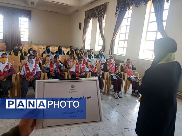 دوره آموزشی یاور مربیان پیشتاز در لاران