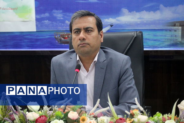 کارگاه آموزشی آشنایی با قانون و آیین‌نامه رسیدگی به تخلفات اداری در بوشهر
