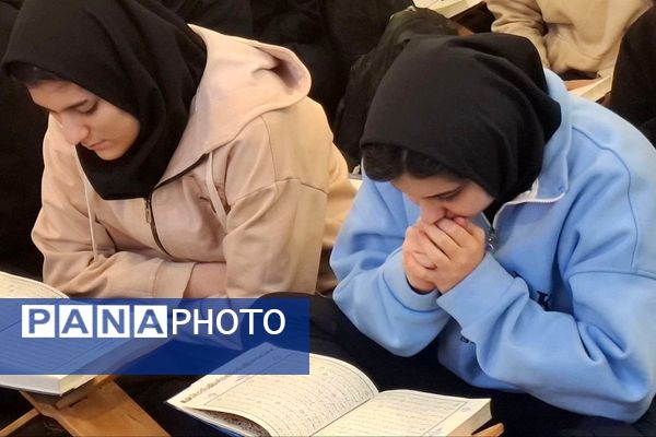 دانش آموزان نورانی حاضر در محفل