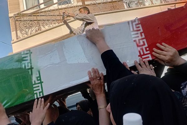 قدم‌های آسمانی بر خاک گرمدره و مارکده