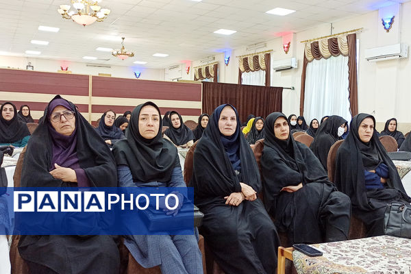 همایش بهداشت روان در اردوگاه میثاق شهرستان آباده 