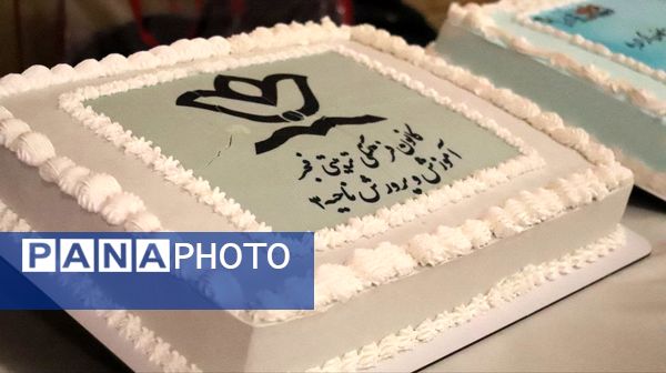 بازدید معاون وزیر از نمایشگاه دستاوردهای کانون‌های فرهنگی و تربیتی استان آذربایجان‌شرقی
