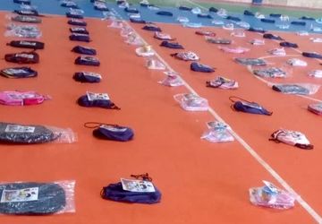 توزیع ۳۵۰ بسته لوازم‌التحریر در بین دانش‌آموزان کم‌برخوردار استان البرز