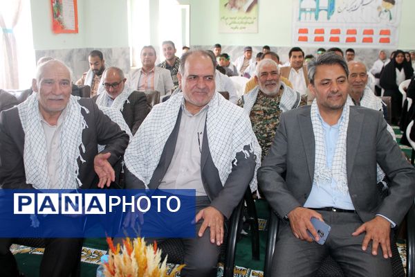 نواختن زنگ ایثار، شهادت و نماز در آموزشگاه ولایت شهرستان فریمان