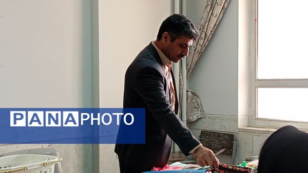 پایش میدانی رئیس اداره فنی و حرفه‌ای استان از هنرستان حضرت زهرا (س) بن