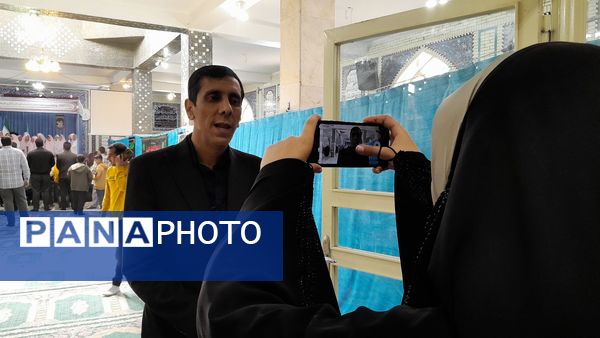 نماز جمعه شهر بن با حضور خانواده بزرگ آموزش و پرورش 