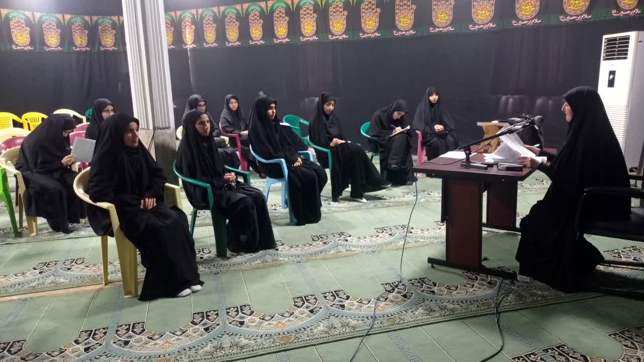 نشست فعالان فضای مجازی مدارس پلدختر در حسینیه سپاه