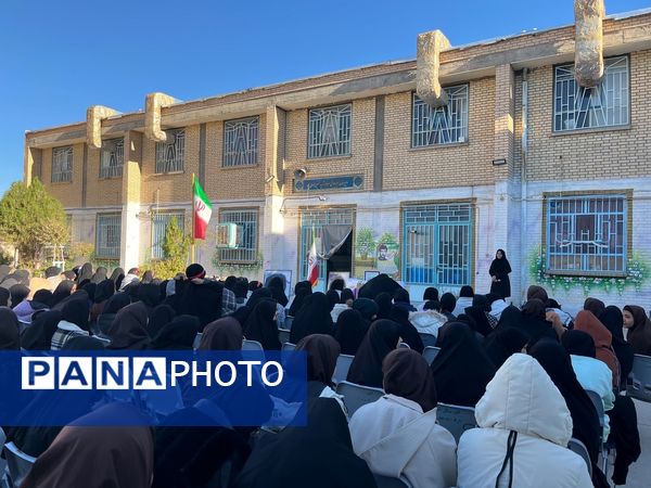  عزاداری به مناسبت دهه فاطمیه در مدرسه شهید محمدی پور خلیل آباد 