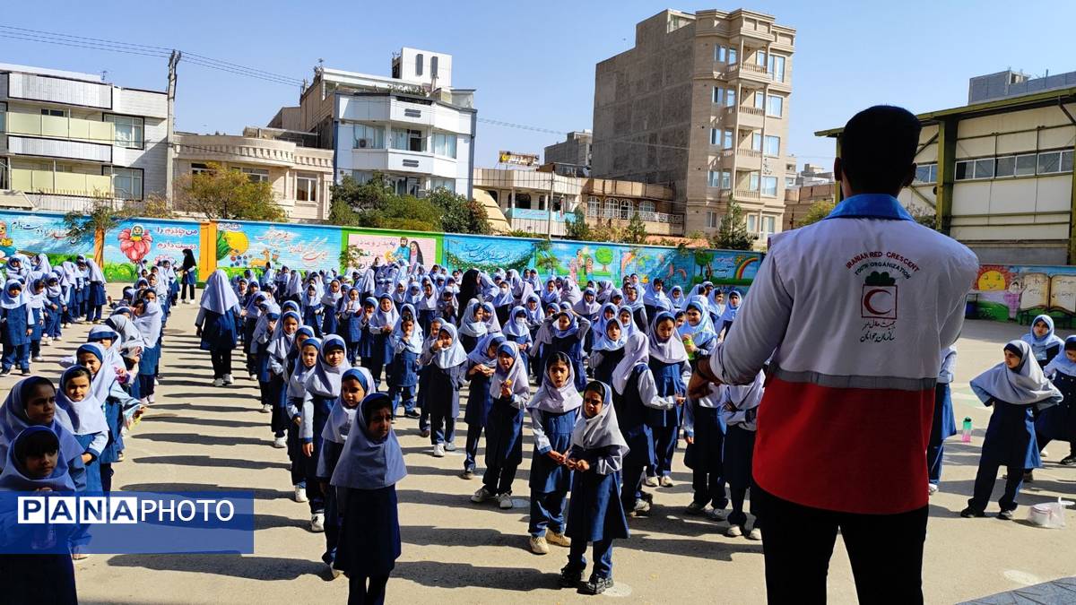 گرامیداشت روز ملی کاهش اثرات بلاهای طبیعی در نیشابور