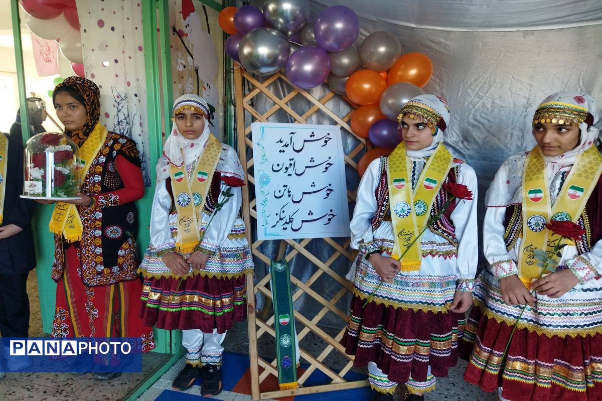 افتتاحیه اردوی تمشک در شهرستان راز و جرگلان