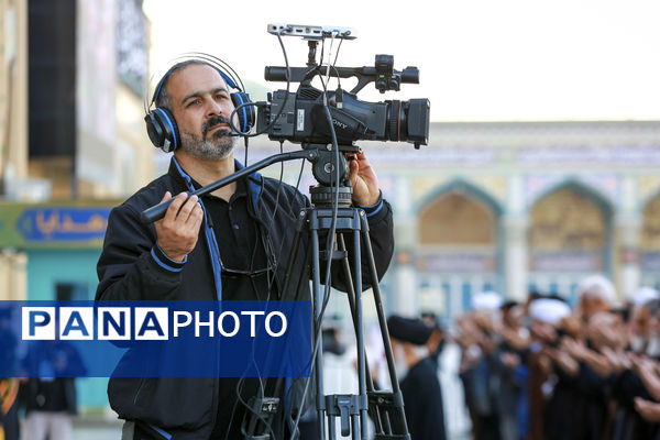 اقامه نماز طلب باران در مسجد مقدس جمکران